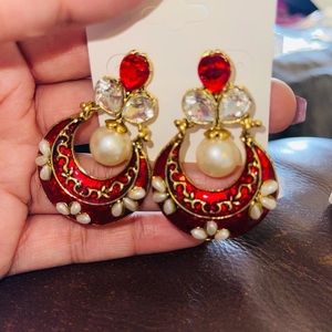 Earrings traditional